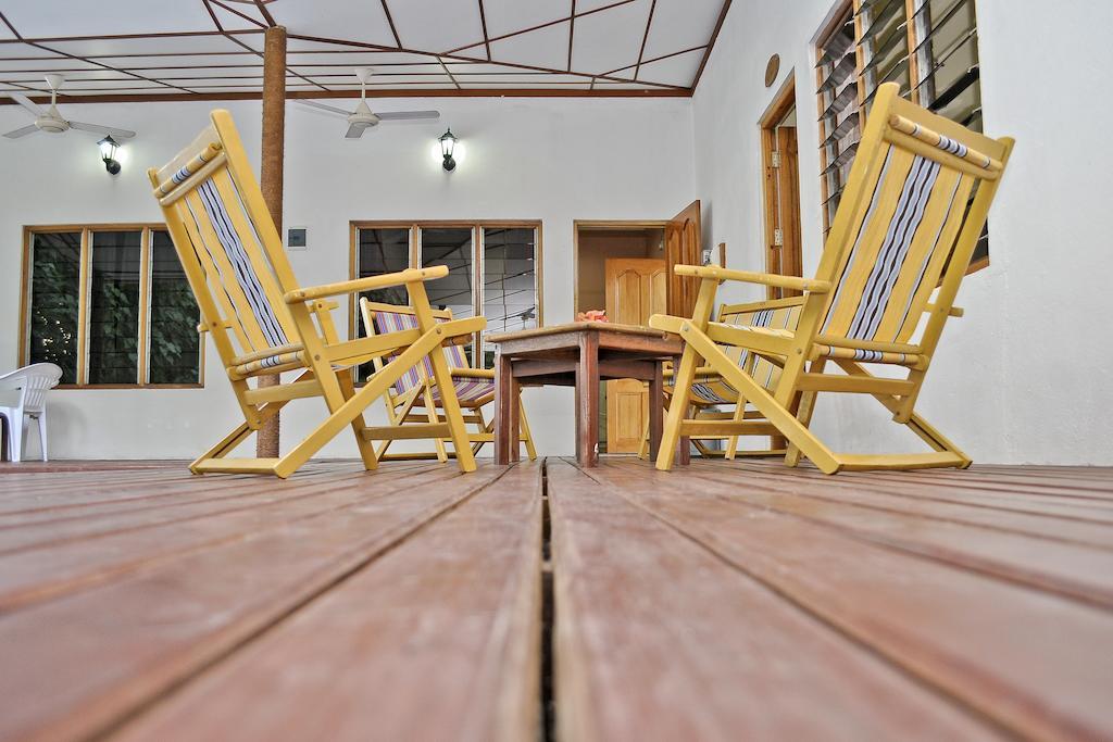 Fulidhoo La Perla Guest House Exteriör bild