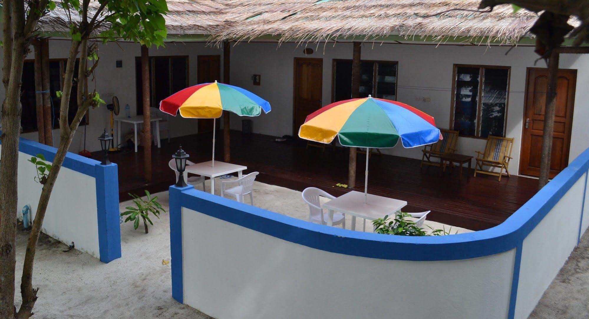 Fulidhoo La Perla Guest House Exteriör bild